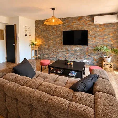 Superbe Duplex Climatise, Piscine, 15min Promenade Des